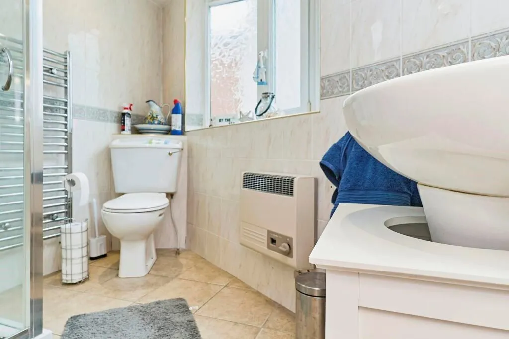 Darlaston, Wednesbury, West Midlands, WS10 8TW - Online Properties