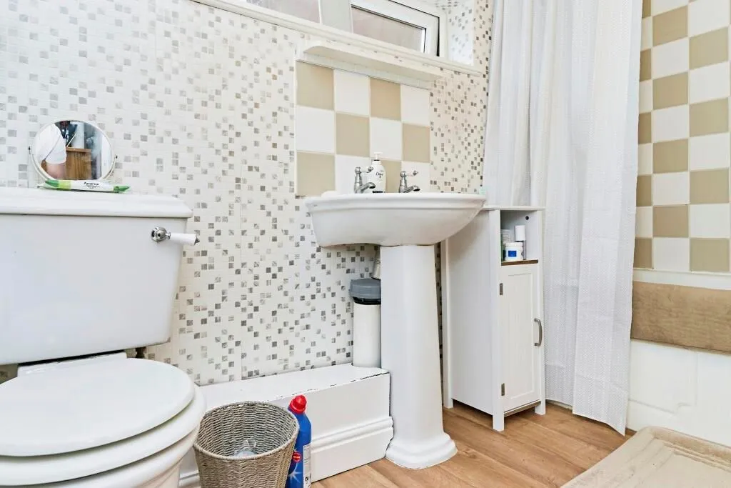 Darlaston, Wednesbury, West Midlands, WS10 8TW - Online Properties