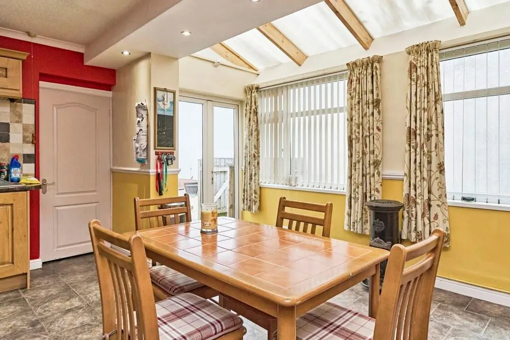 Darlaston, Wednesbury, West Midlands, WS10 8TW - Online Properties