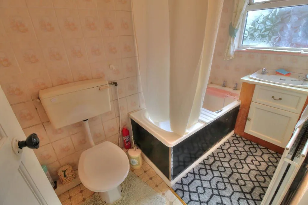 Dudley, West Midlands, DY2 0TU - Online Properties