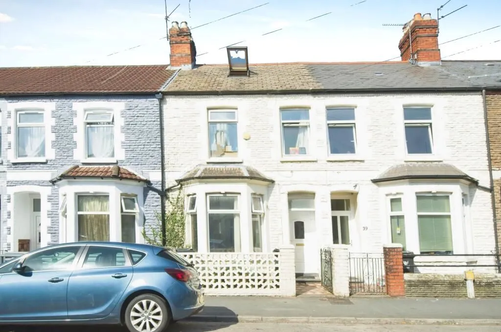 Cardiff, South Glamorgan, CF24 3JX - Online Auctions