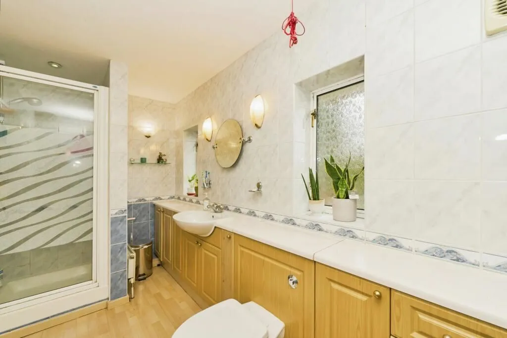 West Drayton, Middlesex, UB7 7TZ - Online Properties