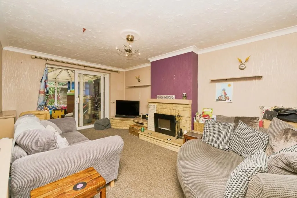 West Drayton, Middlesex, UB7 7TZ - Online Properties