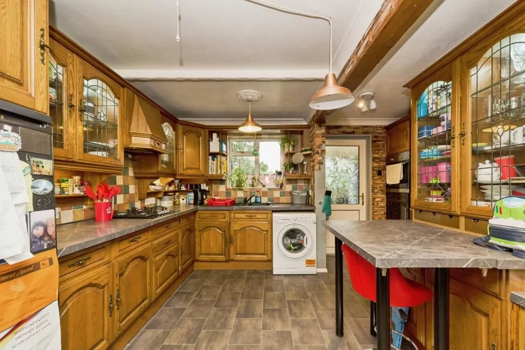 West Drayton, Middlesex, UB7 7TZ - Online Properties