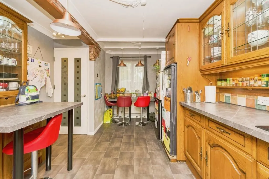 West Drayton, Middlesex, UB7 7TZ - Online Properties