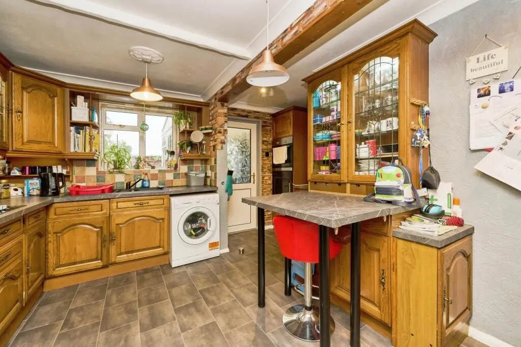 West Drayton, Middlesex, UB7 7TZ - Online Properties