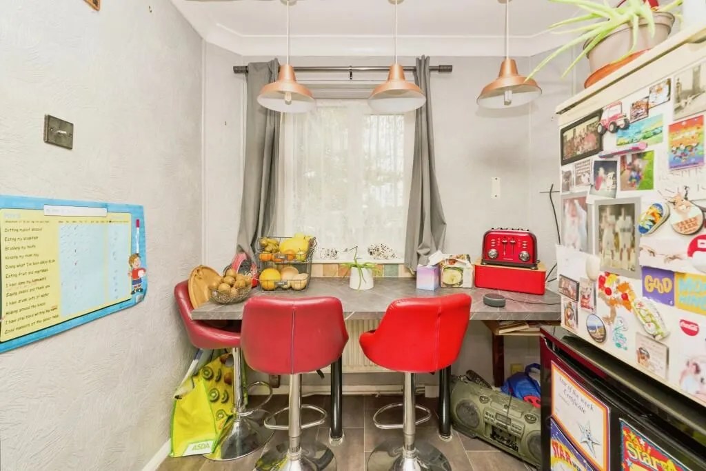 West Drayton, Middlesex, UB7 7TZ - Online Properties