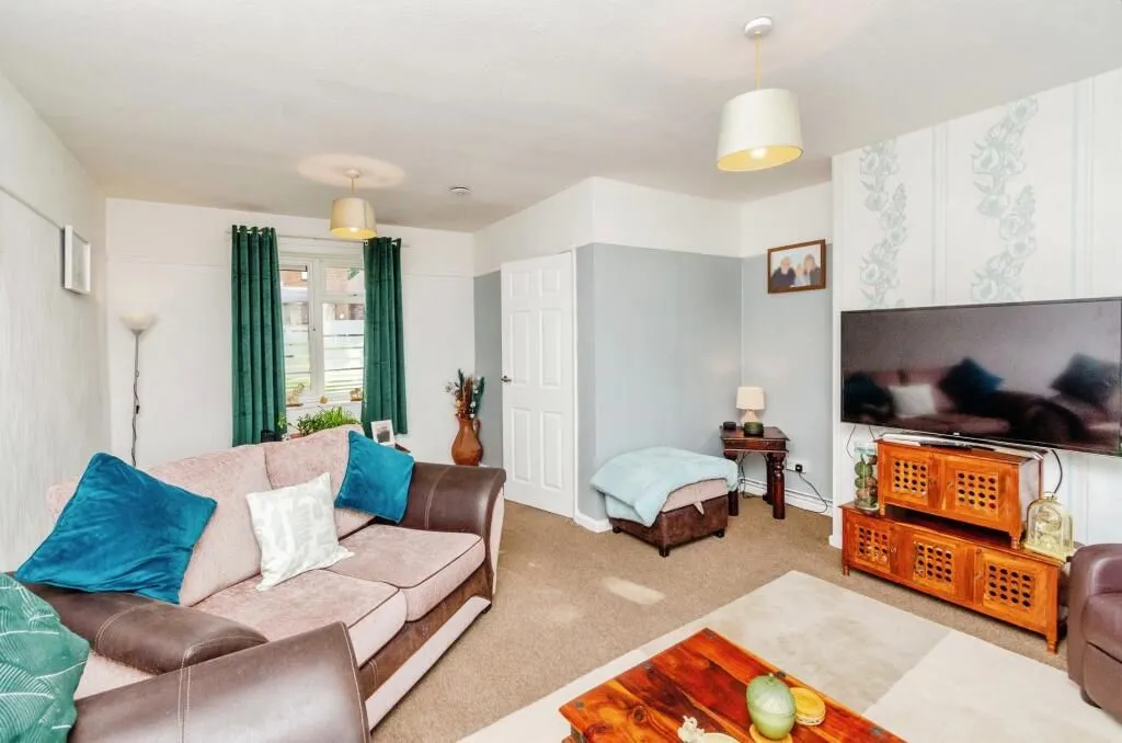 Wolverhampton, West Midlands, WV10 8NW - Online Auctions