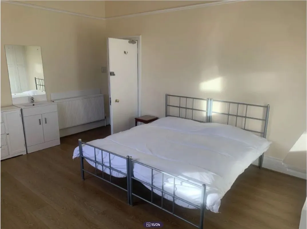 Derby, Derbyshire, DE23 6AF - Online Auctions