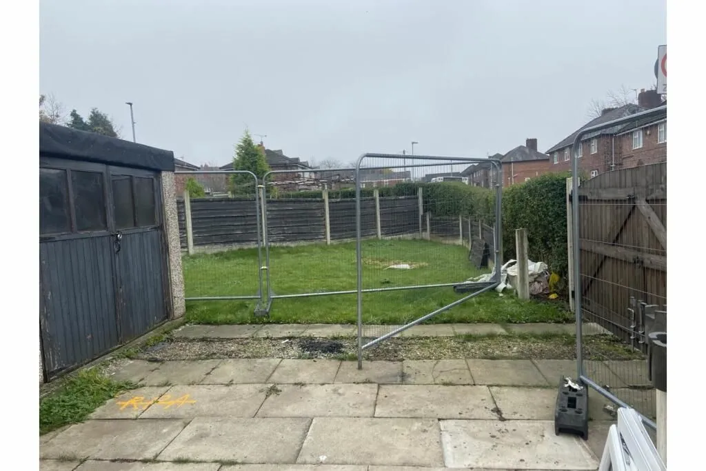 Manchester, Lancashire, M11 4QZ - Online Auctions