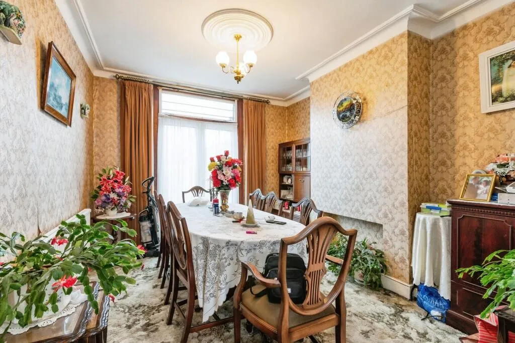 London, N17 6AA - Online Auctions
