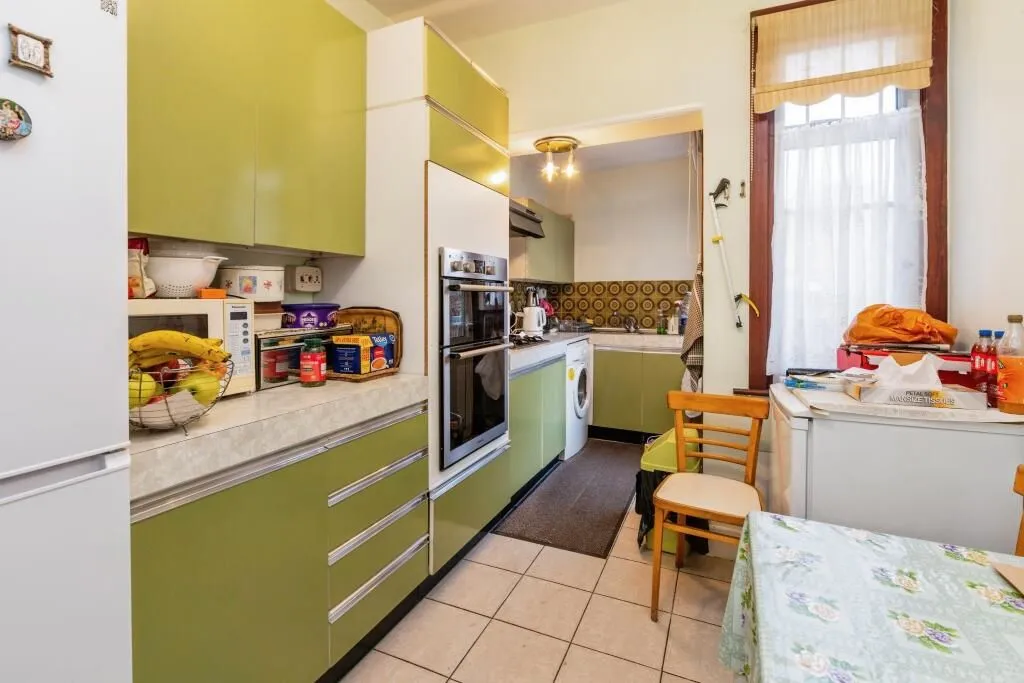 London, N17 6AA - Online Auctions