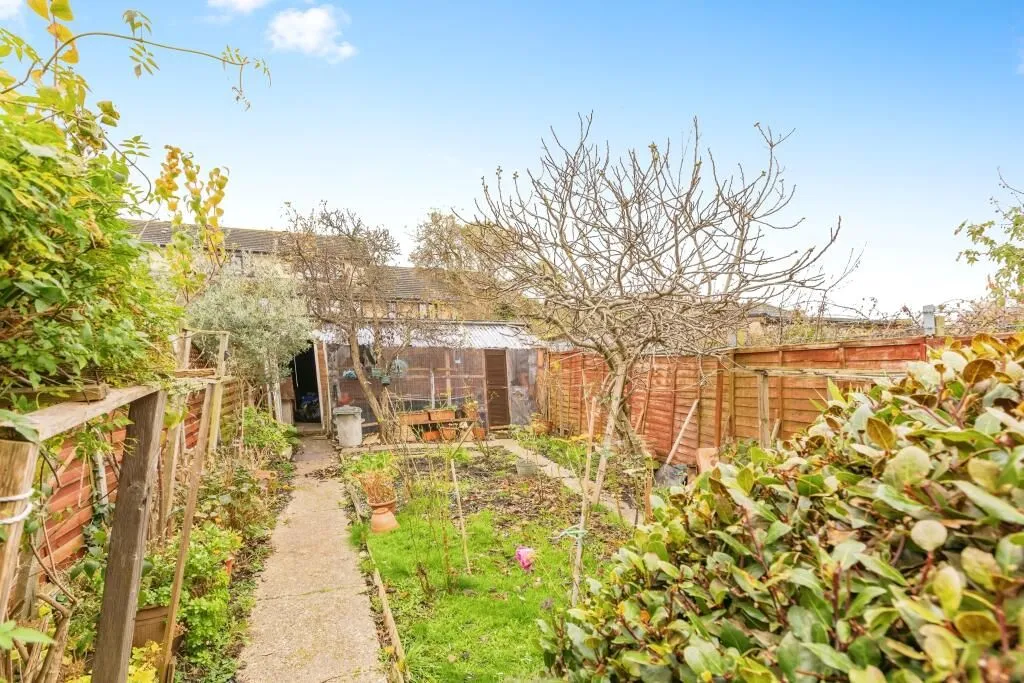London, N17 6AA - Online Auctions