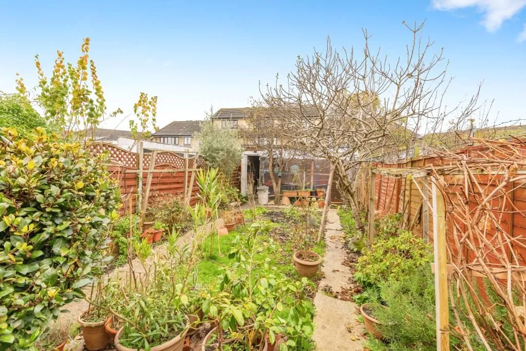 London, N17 6AA - Online Auctions