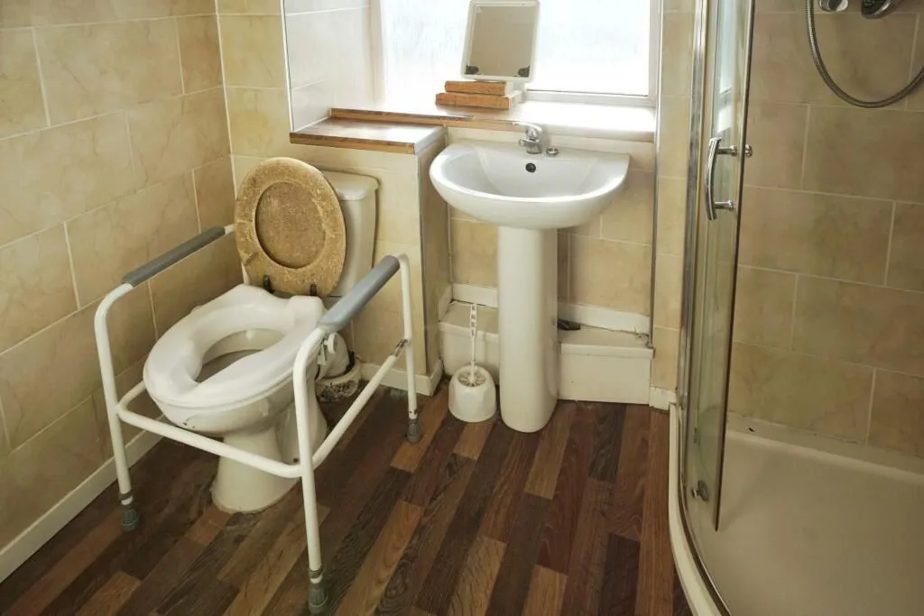 Dudley, West Midlands, DY2 0AW - Online Properties