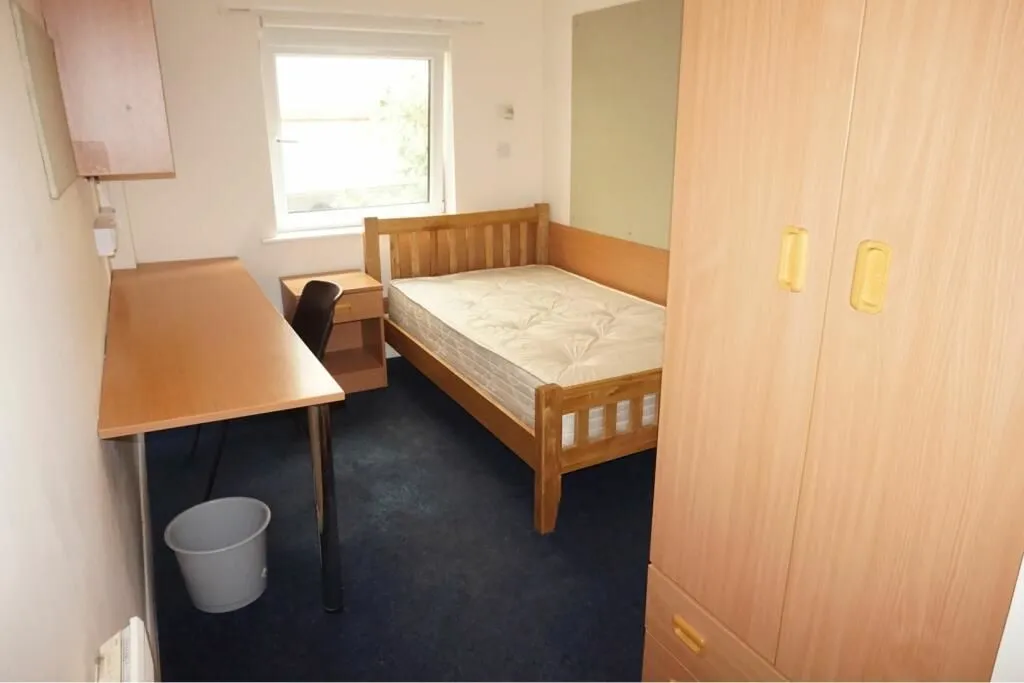 Block B, 58 Woodgate, Loughborough, Leicestershire, LE11 2QD - Online Auctions