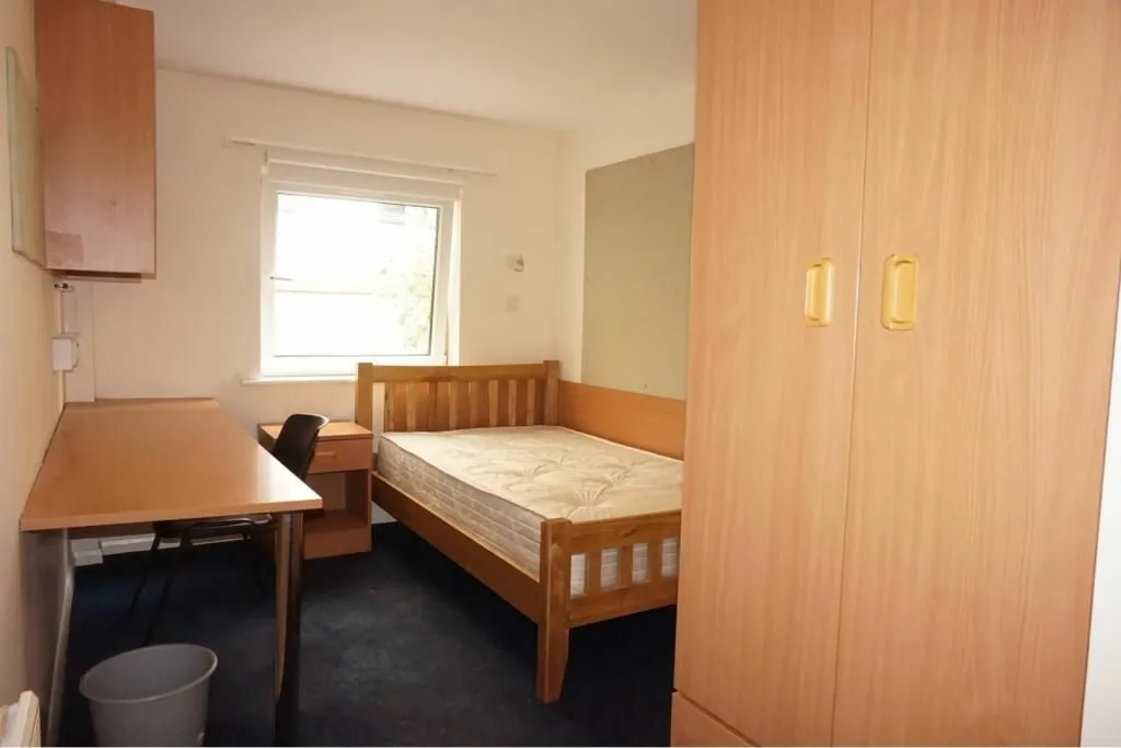 The Printhouse, 58 Woodgate Street, Loughborough, Leicestershire, LE11 2QD - Online Auctions