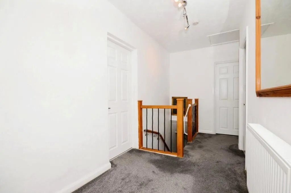 Bushey, Hertfordshire, WD23 2AJ - Online Auctions