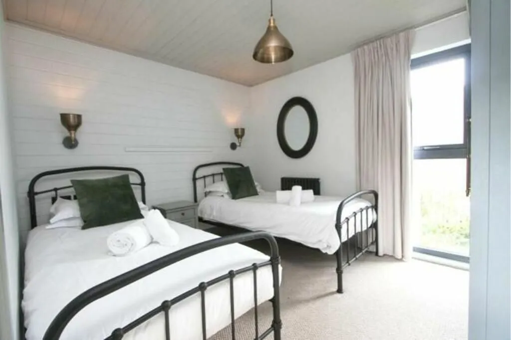 Winnards Perch, St. Columb, Cornwall, TR9 6DE - Online Auctions
