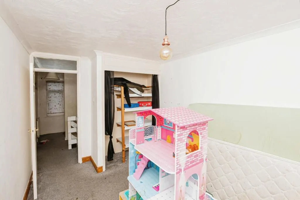 Corby, Northamptonshire, NN18 9JN - Online Properties
