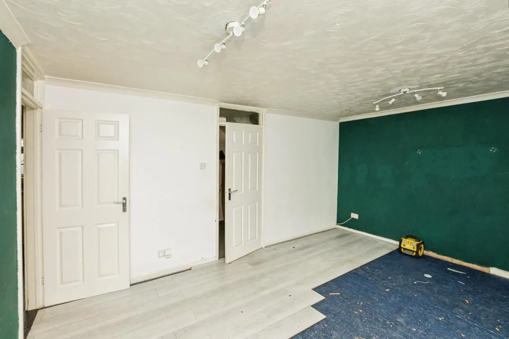Corby, Northamptonshire, NN18 9JN - Online Properties