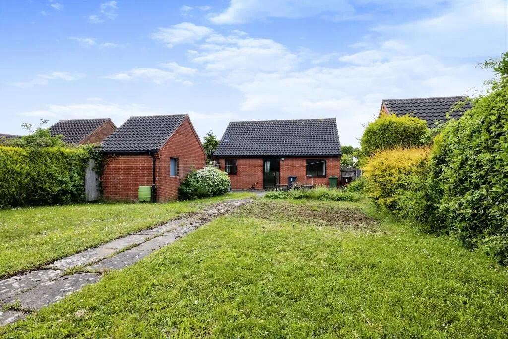 Lincoln, Lincolnshire, LN2 4XB - Online Auctions