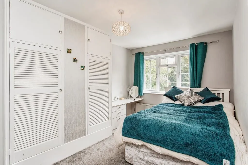Billericay, Essex, CM12 9HQ - Online Auctions