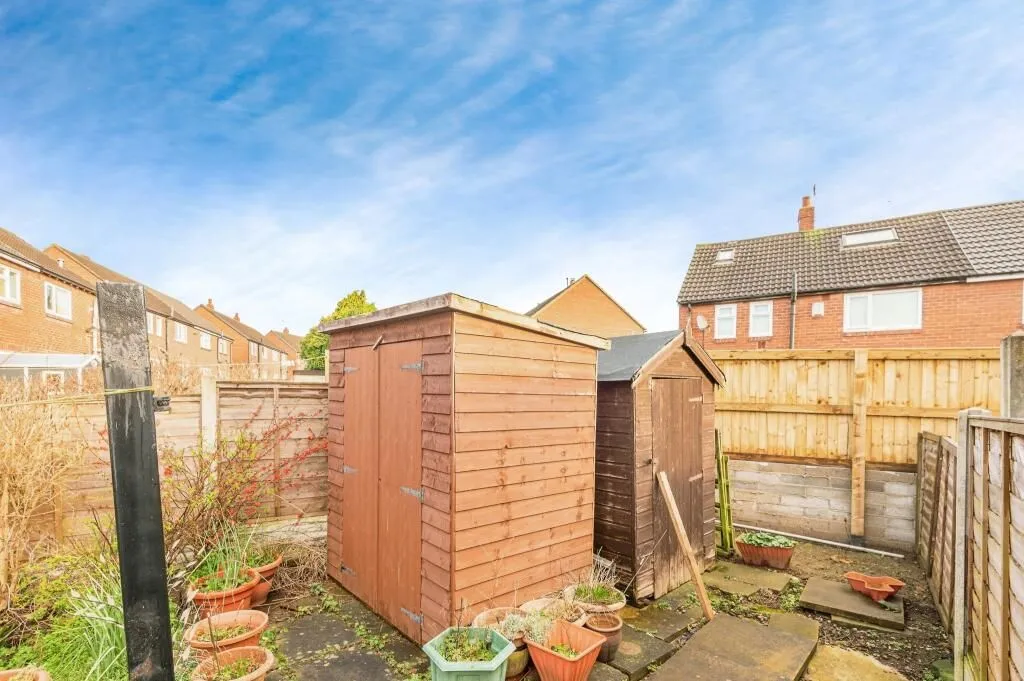 Rothwell, Leeds, West Yorkshire, LS26 0QR - Online Auctions