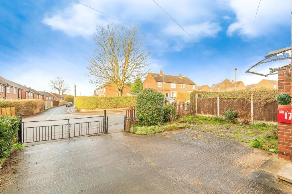 Rothwell, Leeds, West Yorkshire, LS26 0QR - Online Auctions