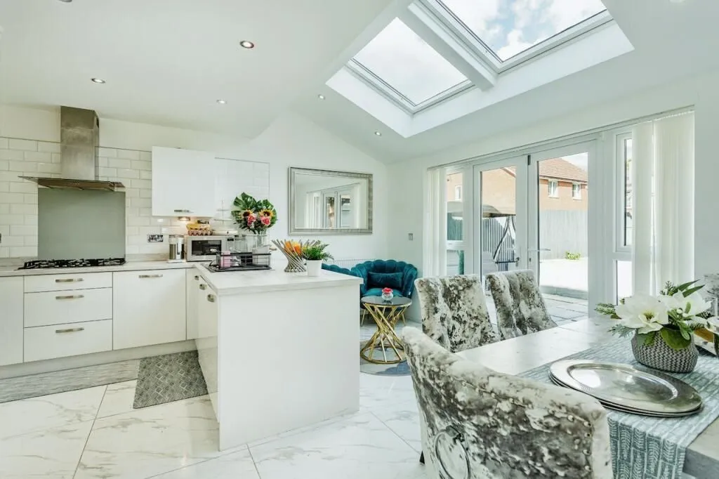 Chadderton, Oldham, Lancashire, OL9 9FY - Online Auctions