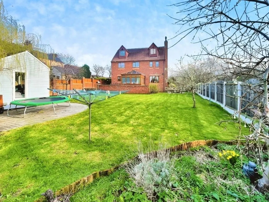 Brierley Road, Grimethorpe, Barnsley, South Yorkshire, S72 7EH - Online Properties