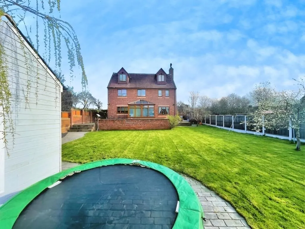 Brierley Road, Grimethorpe, Barnsley, South Yorkshire, S72 7EH - Online Properties