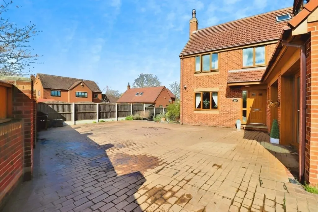 Brierley Road, Grimethorpe, Barnsley, South Yorkshire, S72 7EH - Online Properties