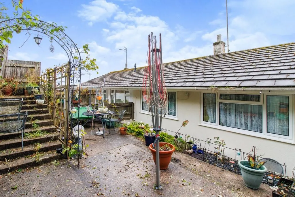 Brixham, Devon, TQ5 0DE - Online Auctions