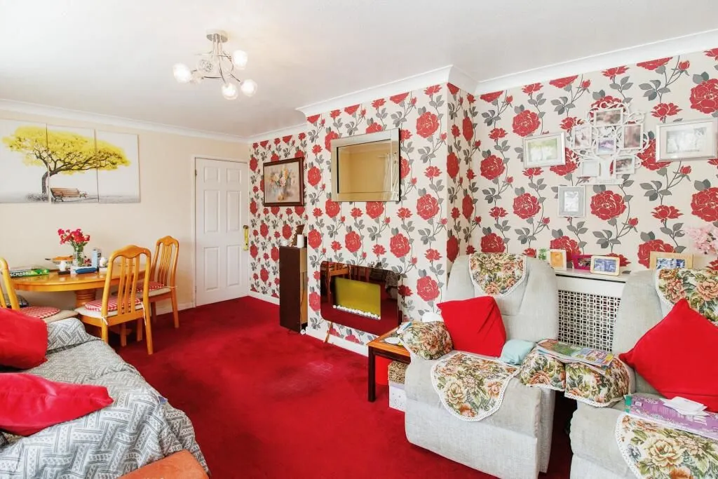 Brixham, Devon, TQ5 0DE - Online Auctions