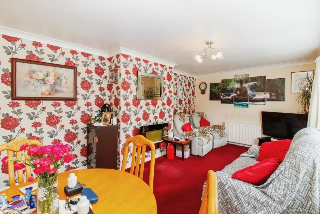Brixham, Devon, TQ5 0DE - Online Auctions