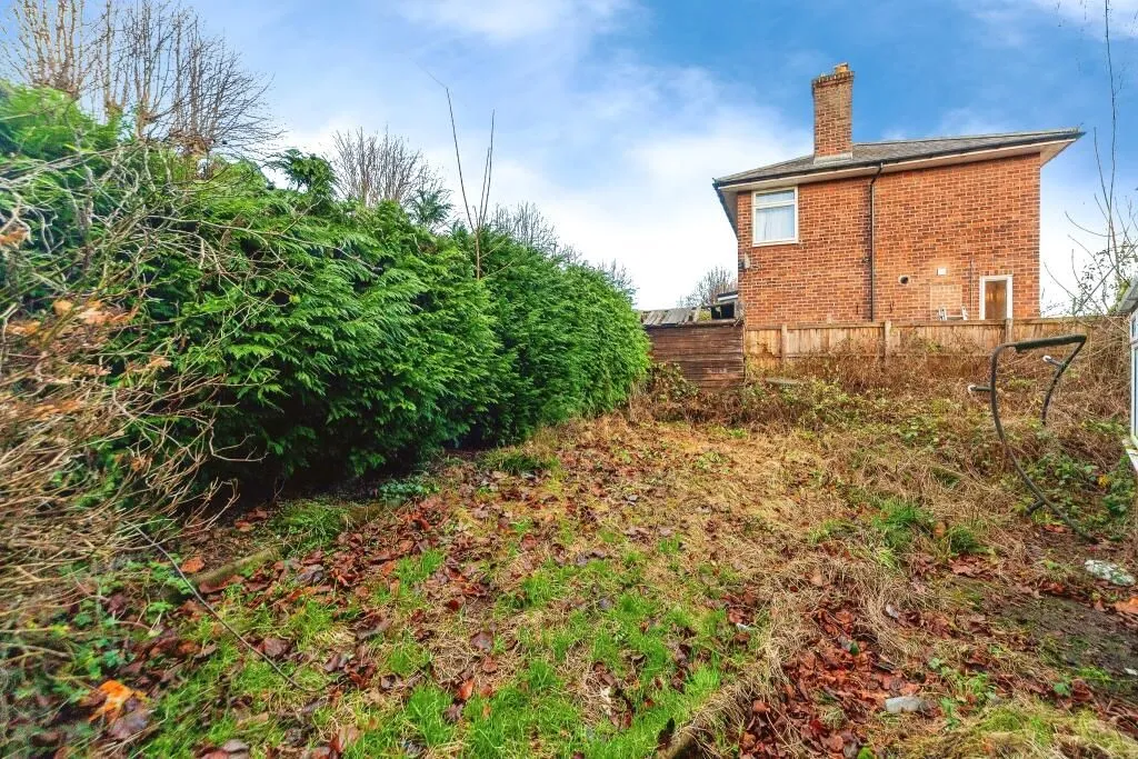 Wrexham, Clwyd, LL12 7EU - Online Auctions