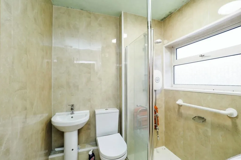 Newthorpe, Nottingham, Nottinghamshire, NG16 3PX - Online Auctions
