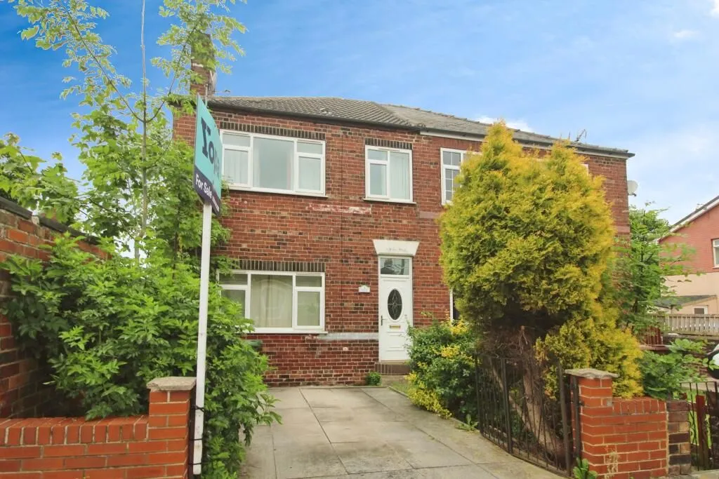 Moorshutt Road, Moorshutt Road, West Yorkshire, WF9 4PA - Online Properties