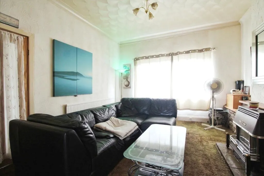 Moorshutt Road, Moorshutt Road, West Yorkshire, WF9 4PA - Online Properties
