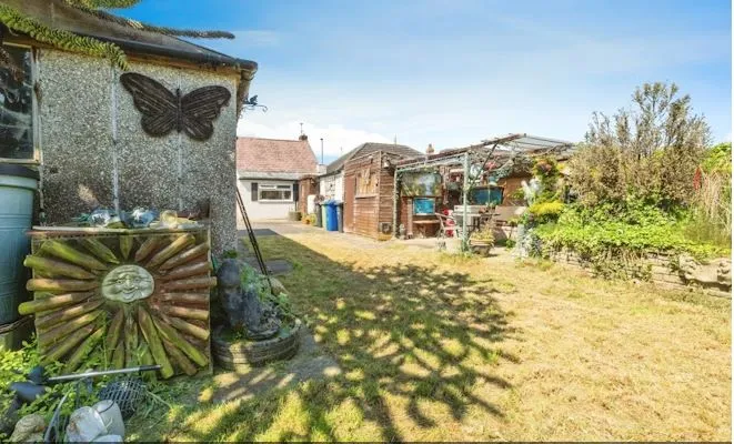 Cherry Willingham, Lincoln, Lincolnshire, LN3 4JS - Online Auctions