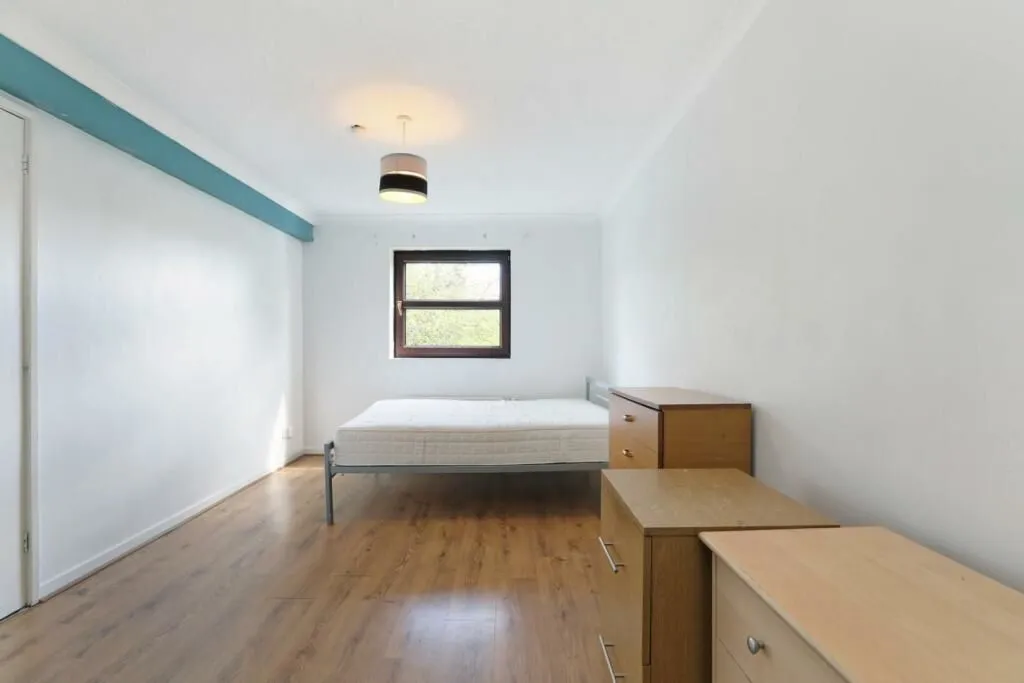 London, SE23 2PX - Online Auctions