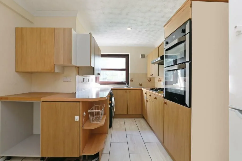 London, SE23 2PX - Online Auctions