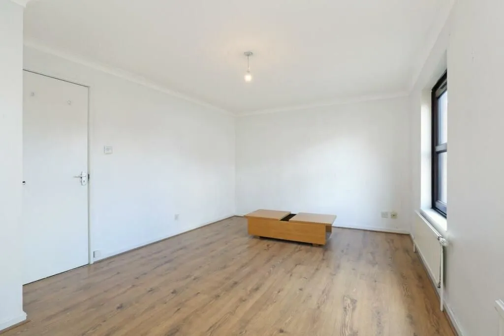 London, SE23 2PX - Online Auctions