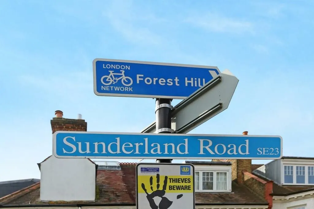 London, SE23 2PX - Online Auctions