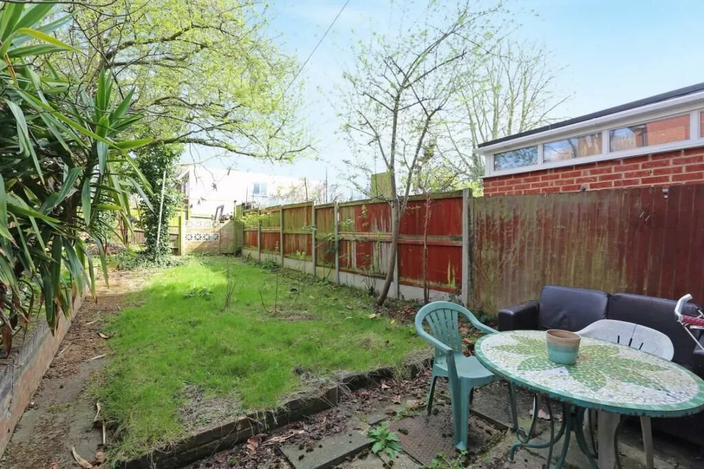 London, SE23 2PX - Online Auctions