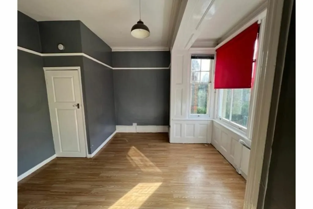74 London Road, Maidstone, Kent, ME16 0DT - Online Auctions