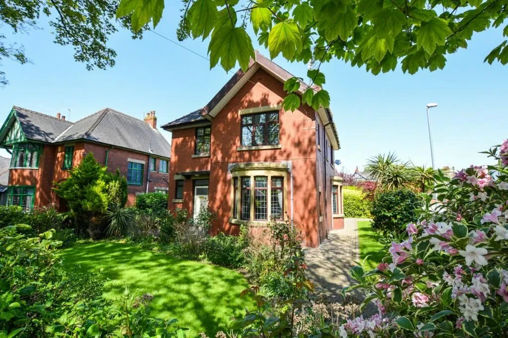 Ashton-on-Ribble, Preston, Lancashire, PR2 1AJ - Online Auctions