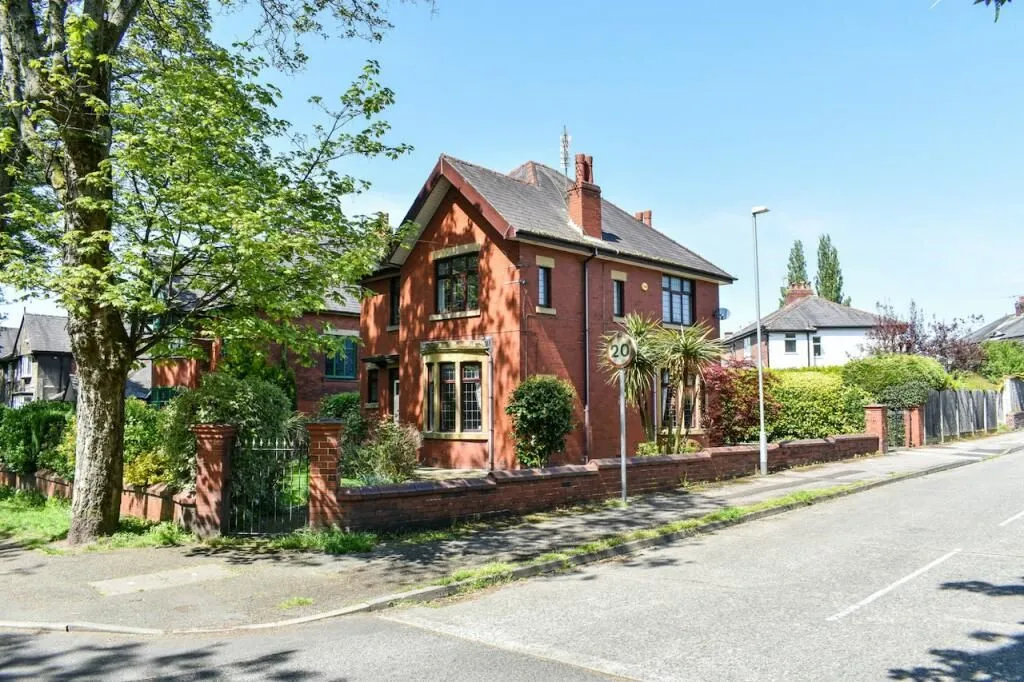 Ashton-on-Ribble, Preston, Lancashire, PR2 1AJ - Online Auctions
