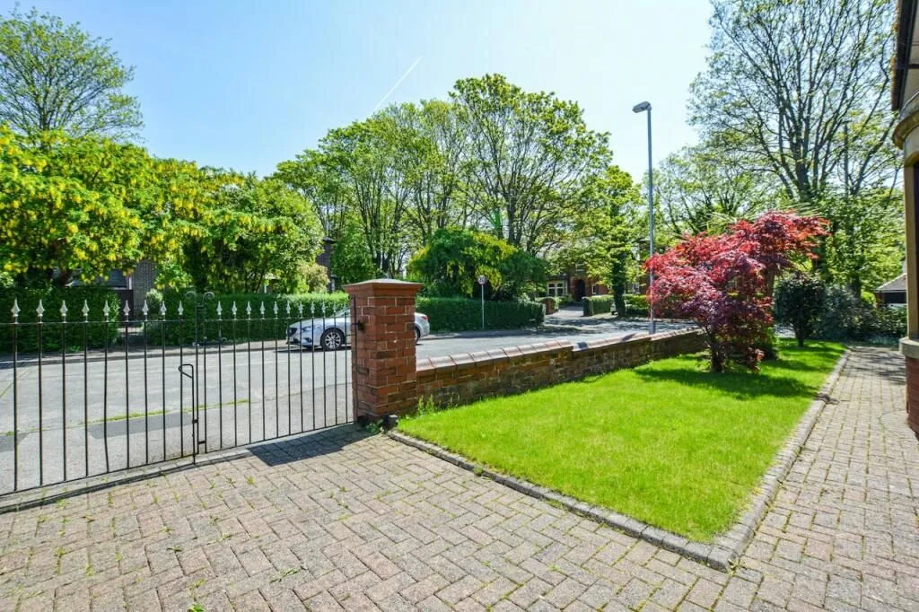 Ashton-on-Ribble, Preston, Lancashire, PR2 1AJ - Online Auctions